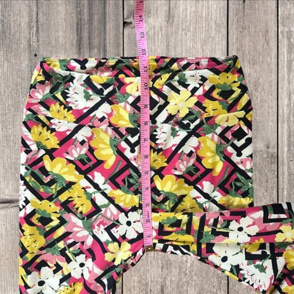 LuLaRoe Leggings Women OS Black White Pink Yellow Floral Poppies Trellis Lattice - Picture 8 of 10